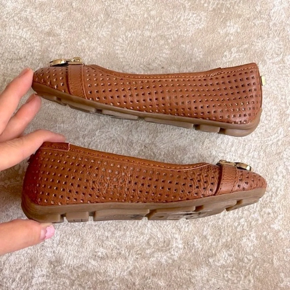 Brand New Michael Kors Yvette Cognac Flats Slip On Shoes Gold Tone Locket Accent
